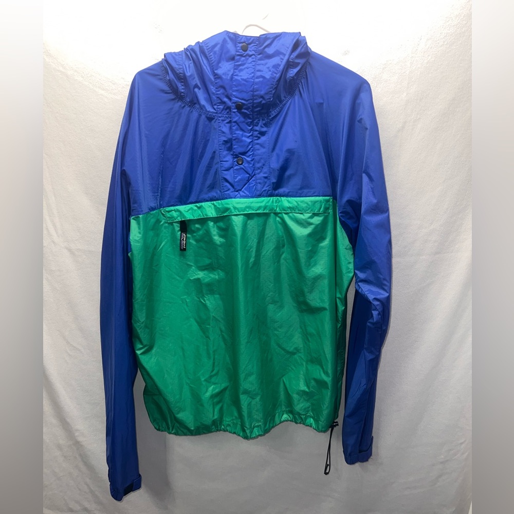 Patagonia windbreaker